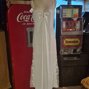 Natori White Lace Trim Chemise